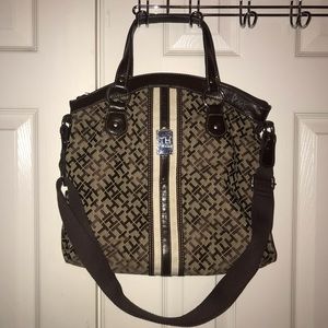 Tommy Hilfiger Monogram Purse